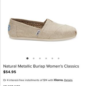 ✨Barely worn women’s Toms classics✨